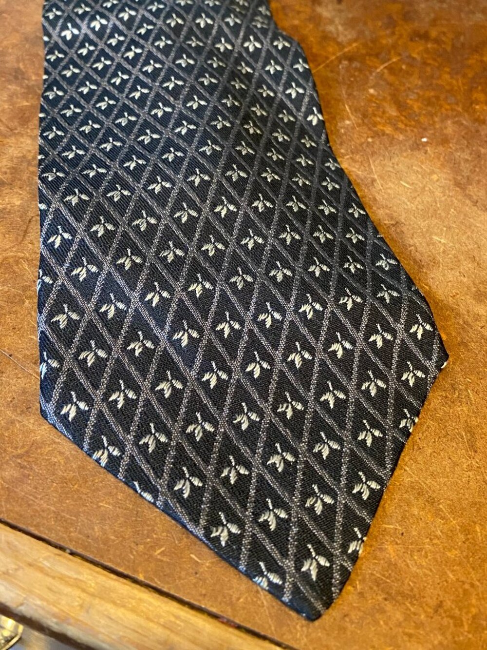 Vintage Giorgio Armani Cravatte Necktie 100% Silk Made in Italy Black Gray 90s